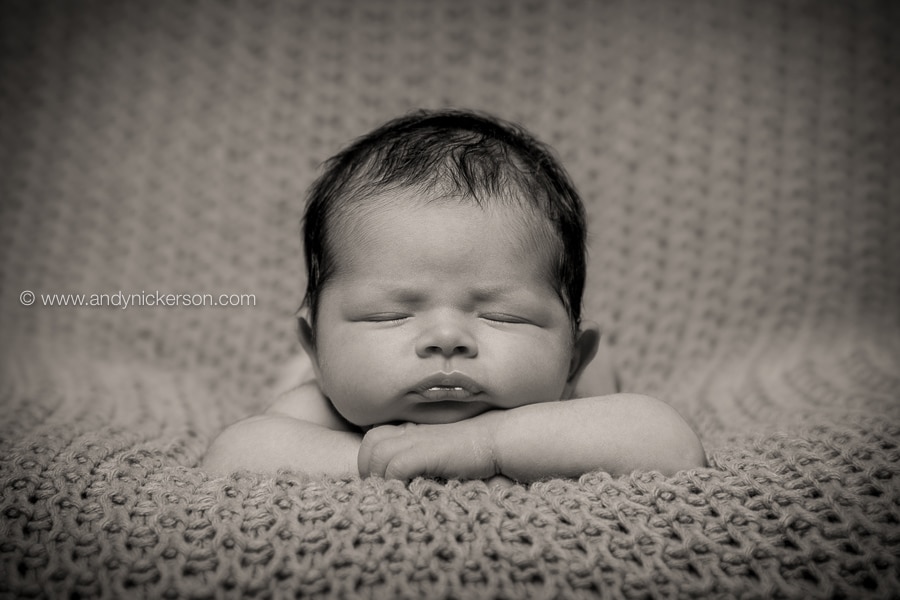 black-and-white-newborn-photography-0616