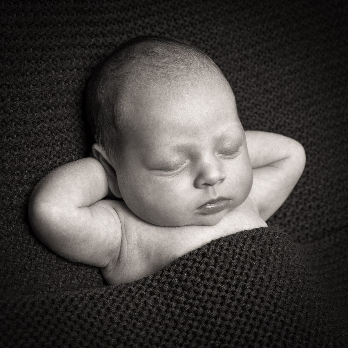newborn-photography-near-me-2-weeks-old